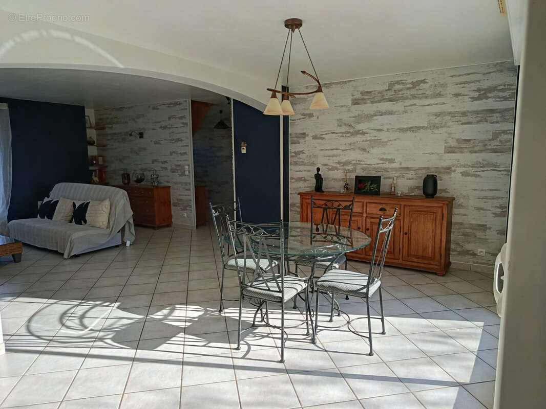 Maison à MENETOU-COUTURE