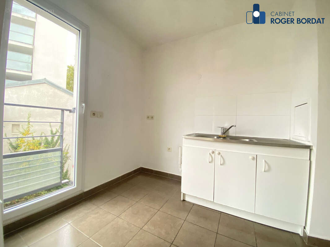 Appartement 59 m² à Saint-Ouen  - photo 6