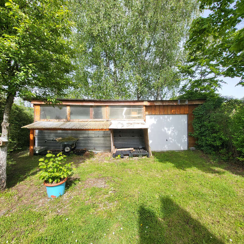 Maison à RIOM-ES-MONTAGNES