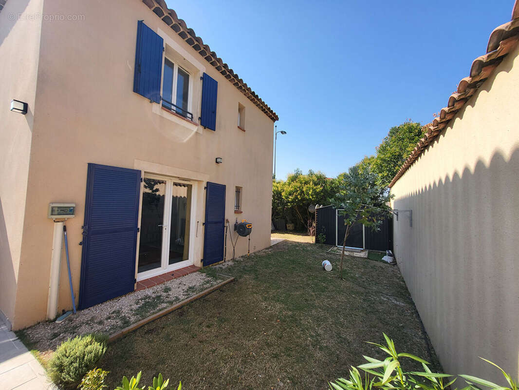 Maison à MORIERES-LES-AVIGNON