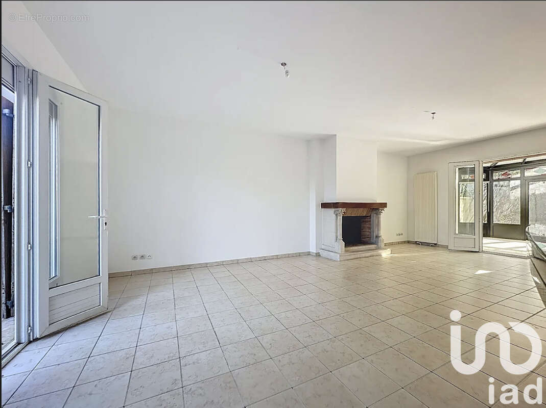 Photo 7 - Maison à NANTERRE