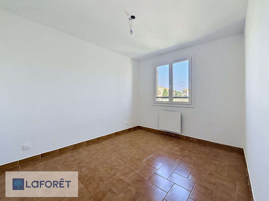 Appartement à SIX-FOURS-LES-PLAGES