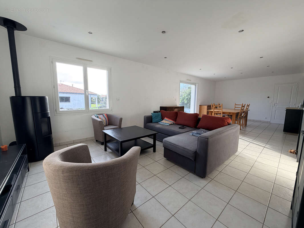 Maison à LE LANDREAU