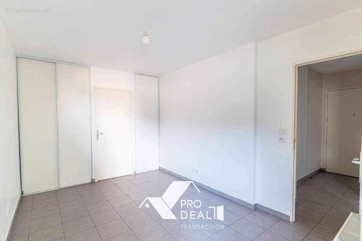 Appartement 48 m² à Saint-Fons  - photo 8