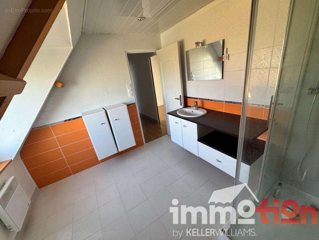 Maison à SAINT-QUENTIN-LA-MOTTE-CROIX-AU-BAILLY