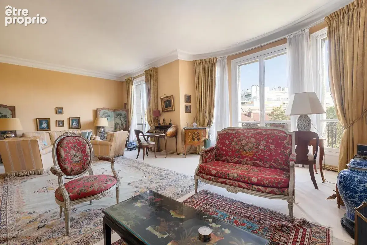 Appartement 4 pièces 176 m² à vendre à Paris-7e (75007) - photo 2