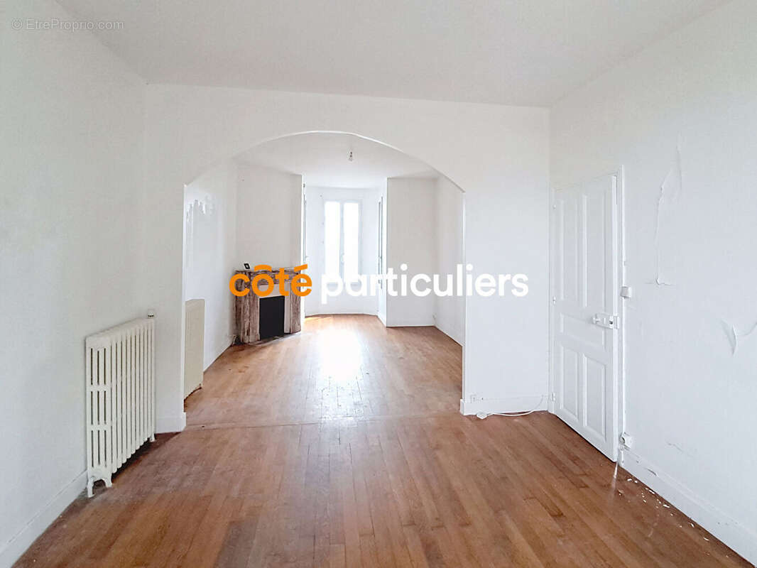 Maison à VILLEMANDEUR