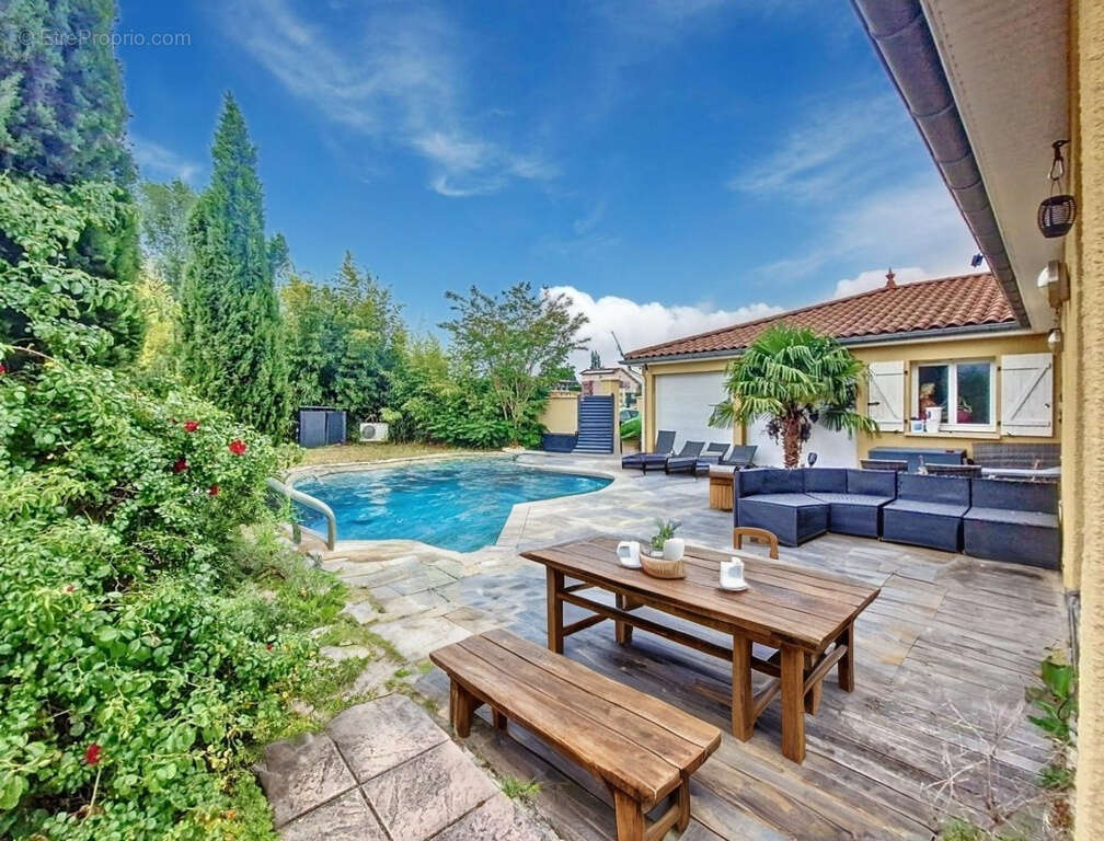 Maison à SAINT-GEORGES-HAUTE-VILLE