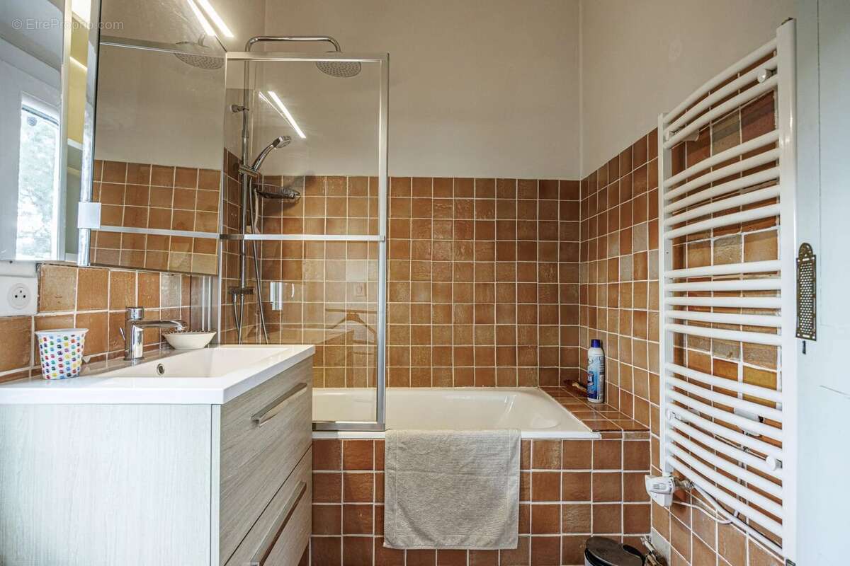 Maison à LE CASTELLET