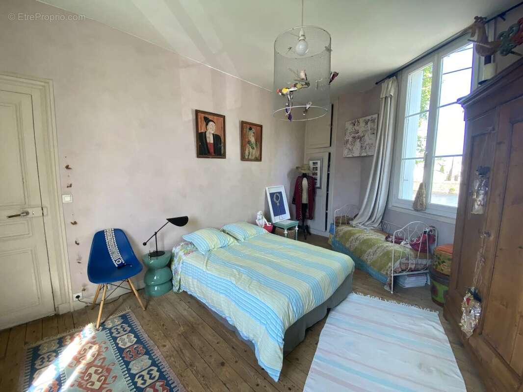 Maison à CHATELLERAULT