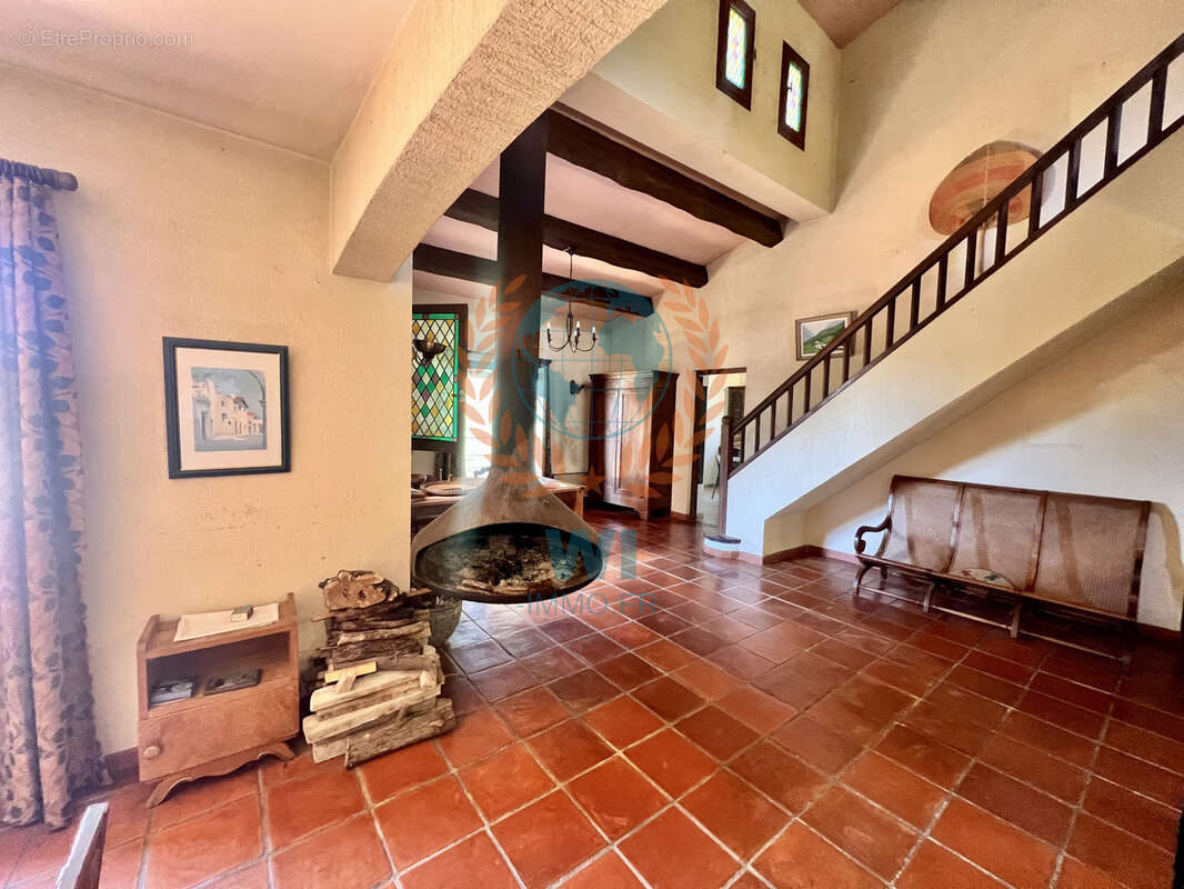 Maison à TRANS-EN-PROVENCE