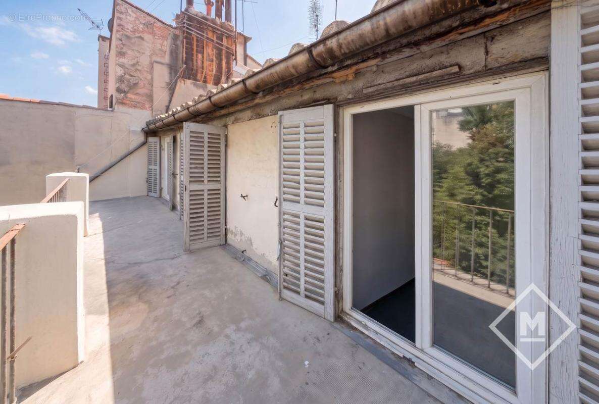 Appartement à MARSEILLE-6E