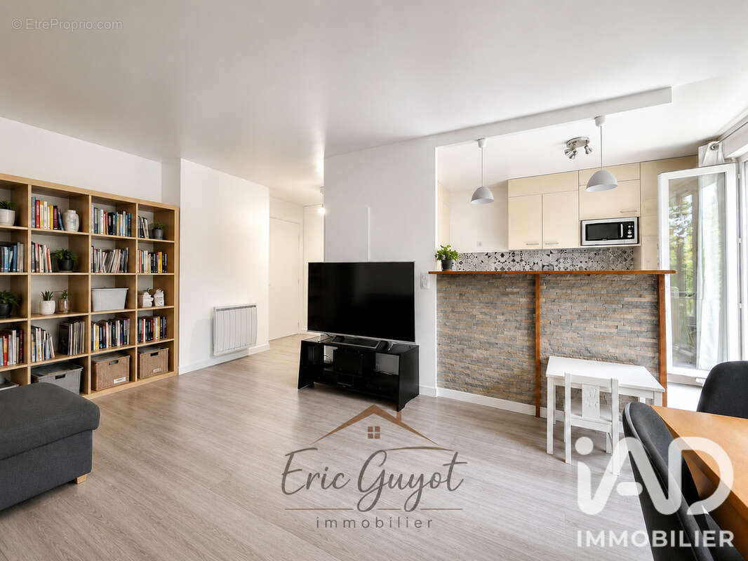 Photo 2 - Appartement à LE PLESSIS-TREVISE