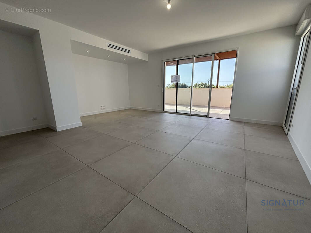 Appartement à CASTRIES