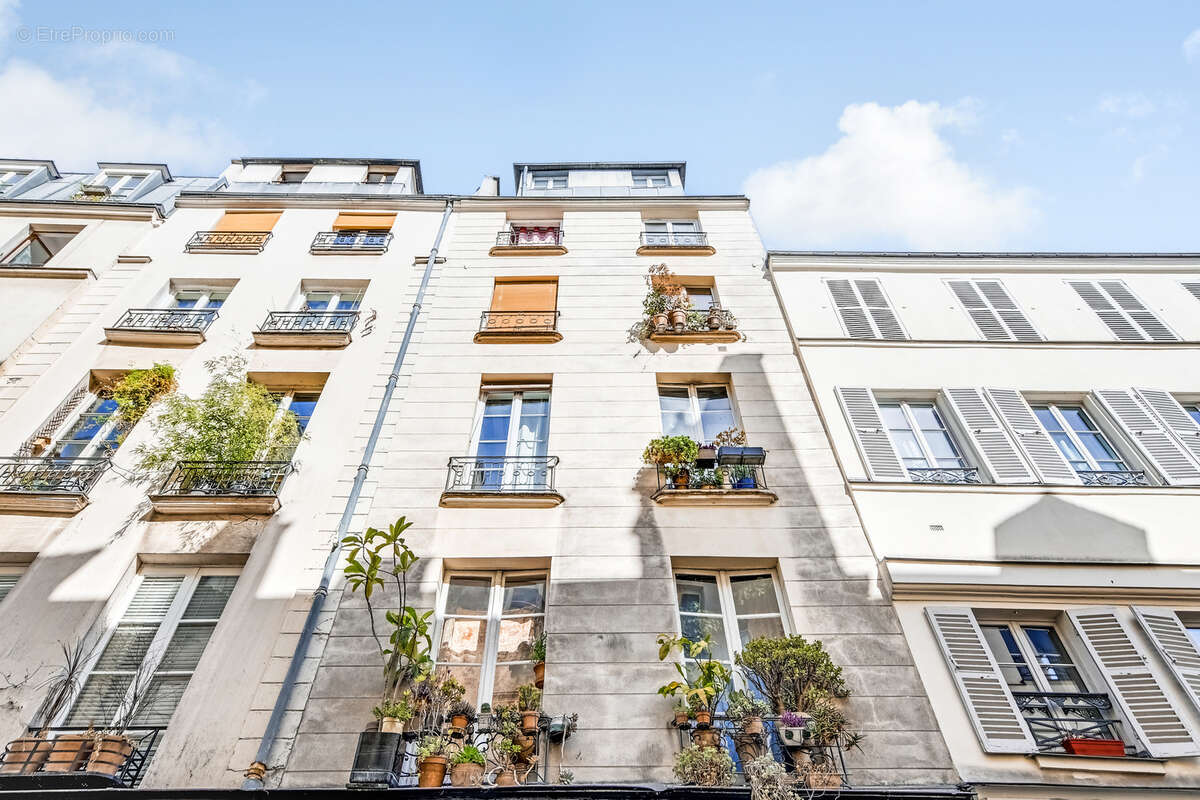 Appartement à PARIS-3E
