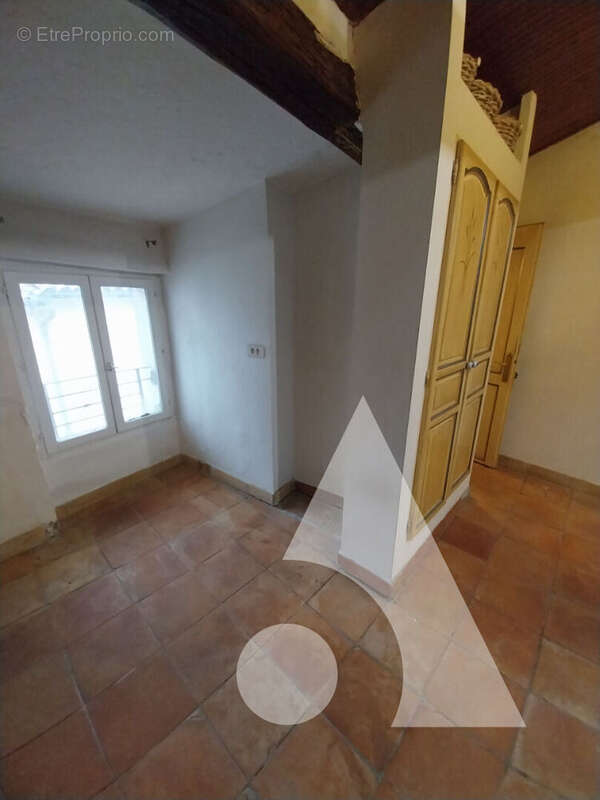 Appartement à LE MUY