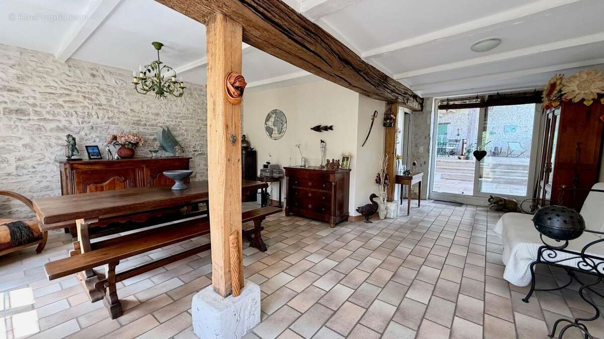 Maison à NIEUL-SUR-MER
