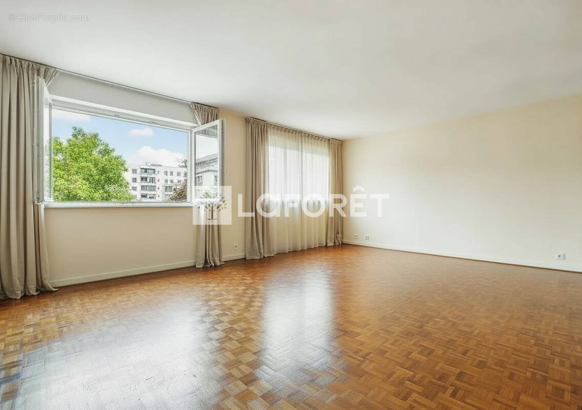 Appartement à PARIS-12E