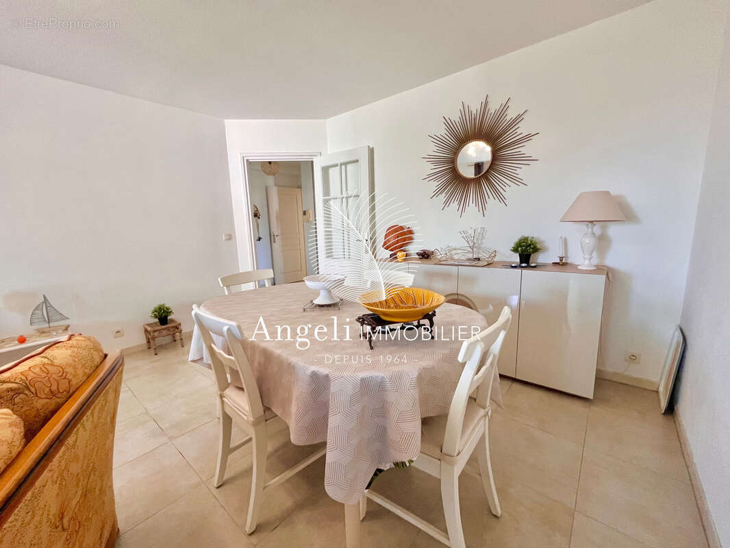 Appartement à FREJUS
