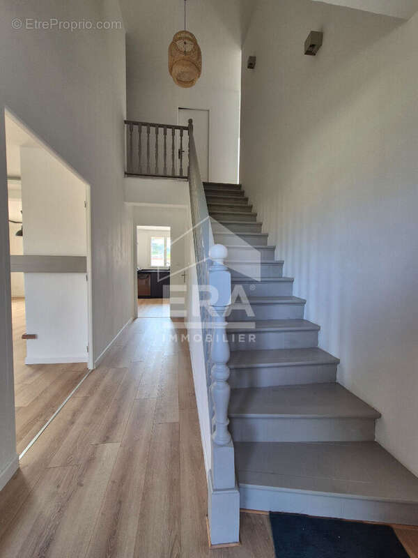 Maison totalement renovée à vendre à Saint Cyprien - Confort moderne - photo 6