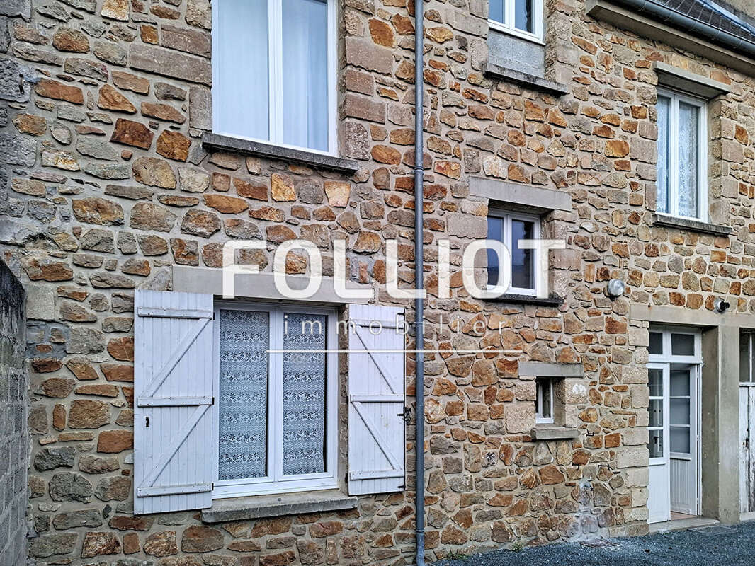 Maison à PERIERS