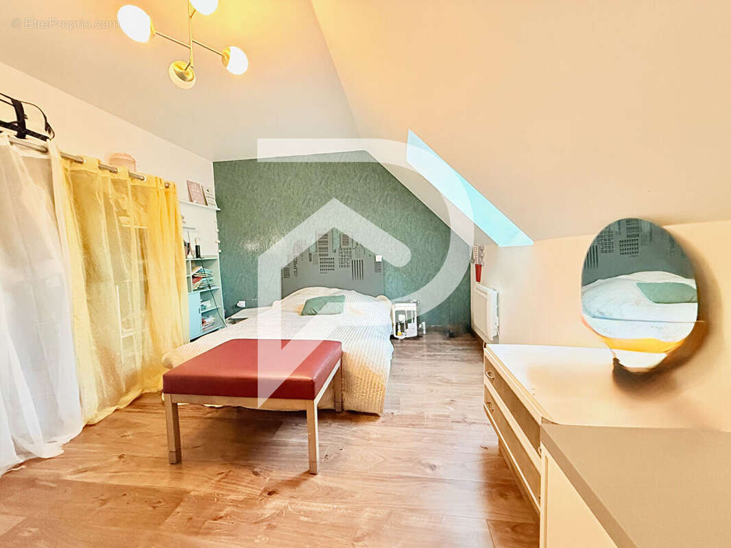 Maison à MONTATAIRE