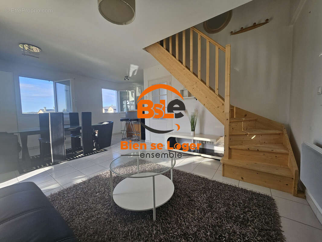 Maison à vendreT3 Saint Alban sur Limagnole -Agence immobilière BSLE IMMO Saint Chély D'Apcher - Maison à SAINT-ALBAN-SUR-LIMAGNOLE