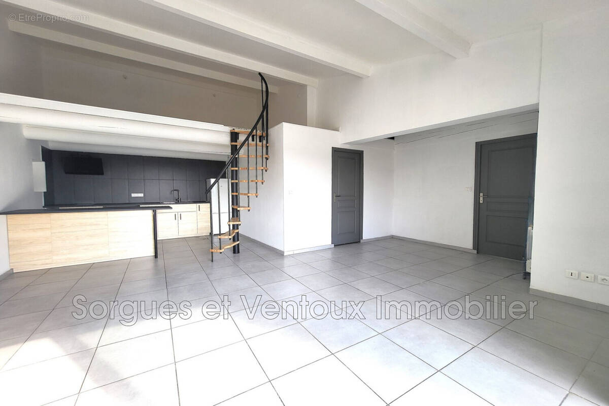 Appartement à L&#039;ISLE-SUR-LA-SORGUE