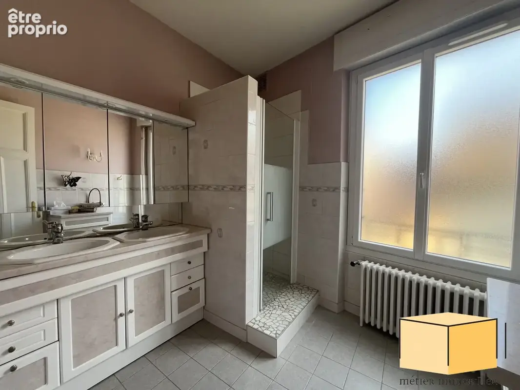 Maison 6 pièces 133 m² à vendre à Belley (01300) - photo 7
