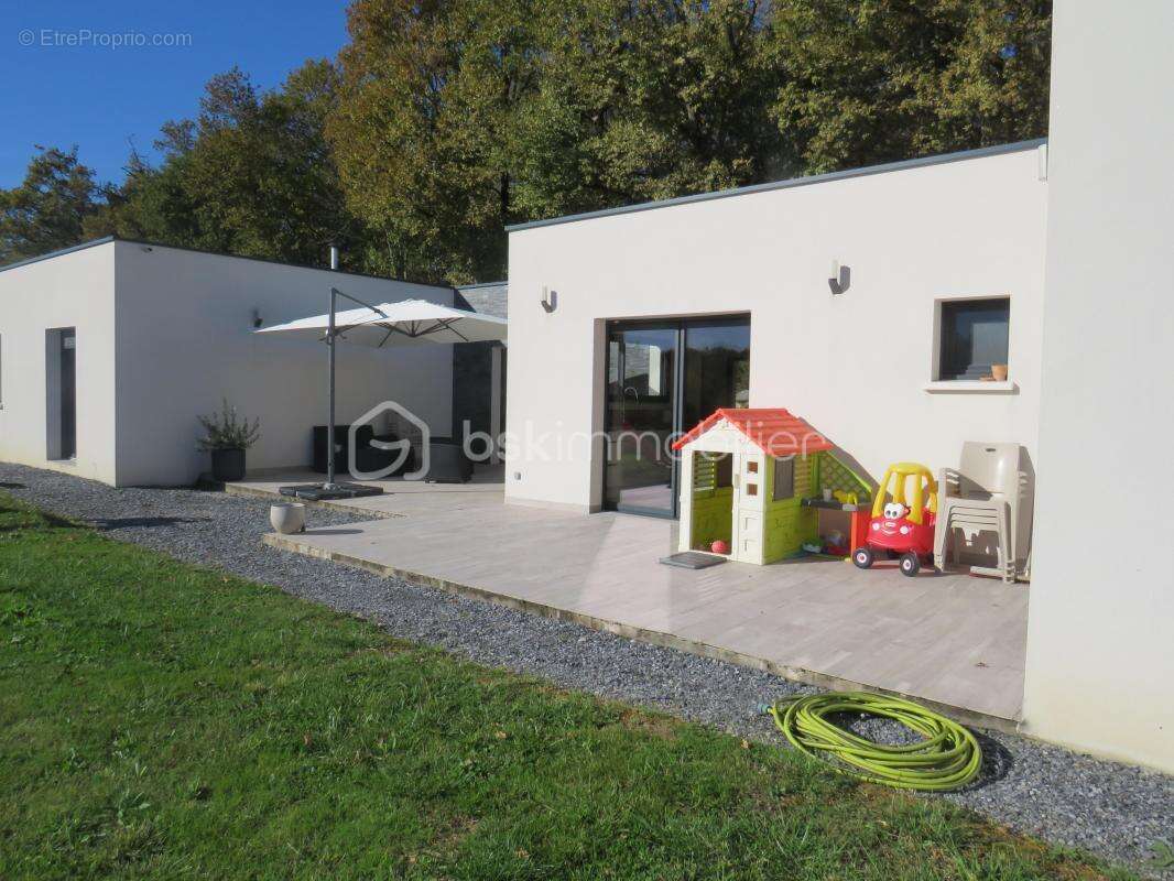 Maison plain-pied récente de 135 m² dans un cadre idyllique du Bas-Armagnac, RT 2012 sous garantie décennale - photo 14