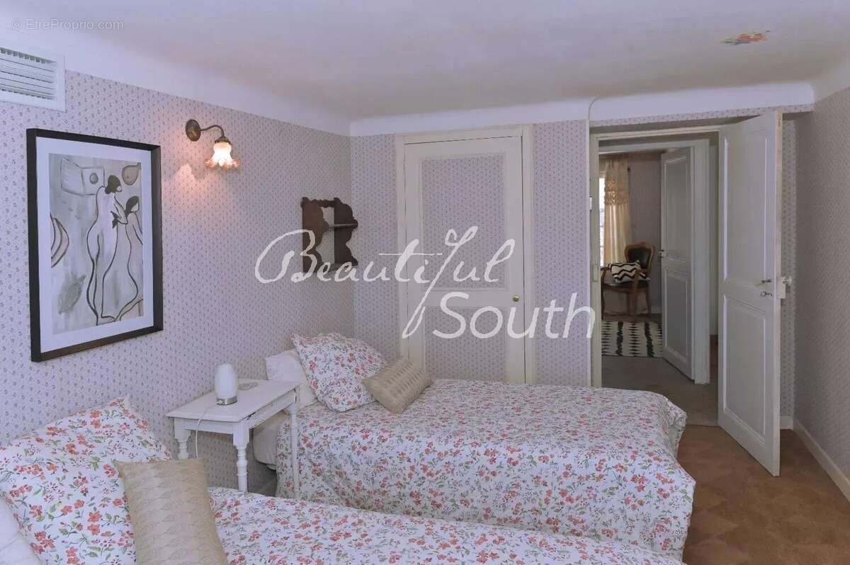 Maison de maître avec dependance, parc et piscine, proche perpignan - photo 15