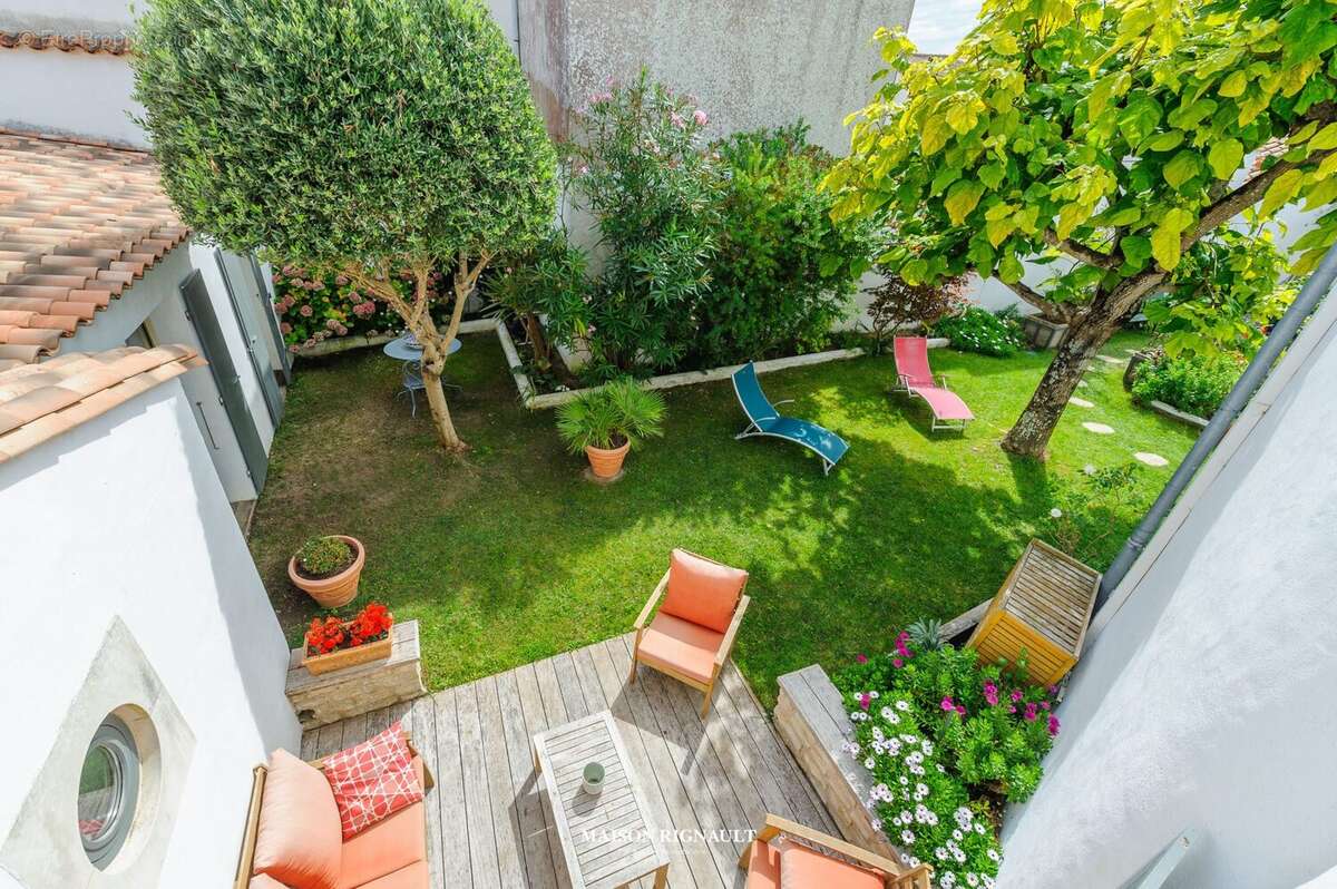 Maison à LA COUARDE-SUR-MER