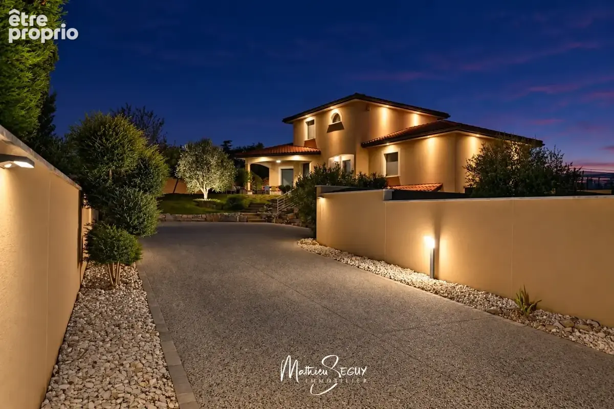 ORLIENAS - Maison P5 sur sous sol complet! - photo 1