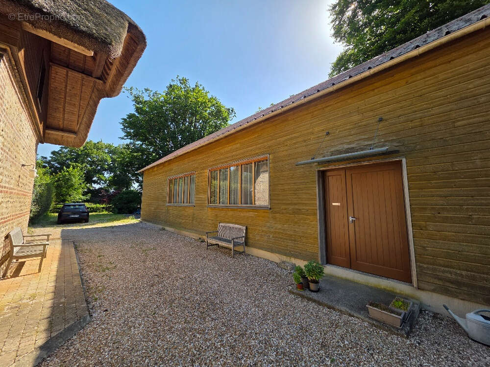 Propriété à vendre - Proche Étretat - 293 m² - 4 à 6 chambres - 1,4 hectare - Dépendance - photo 4