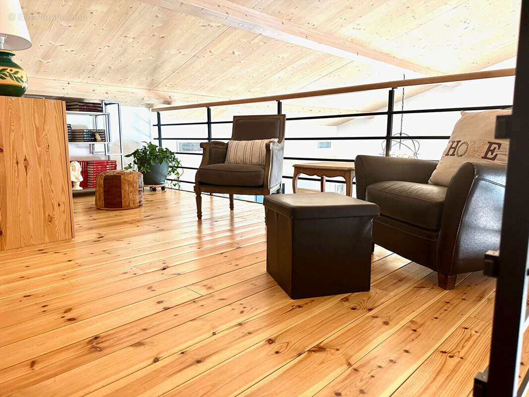 Maison à SAINT-CEZAIRE-SUR-SIAGNE