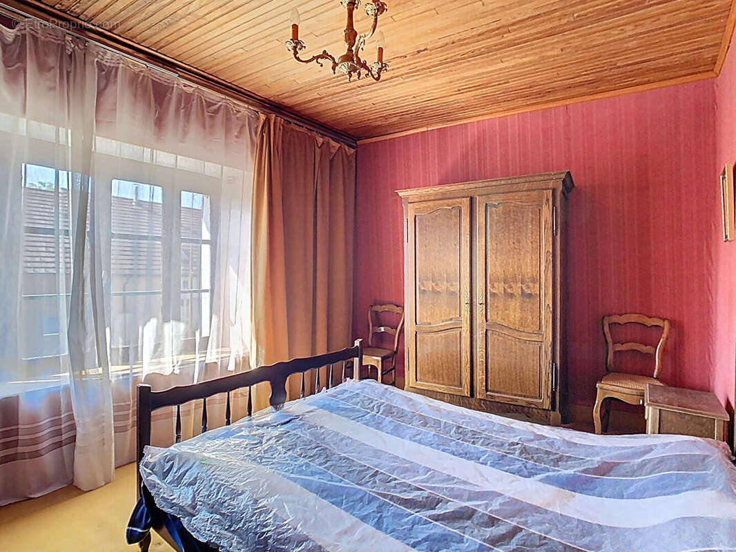Maison Pargny Sous Mureau 5 pièce(s) 142.83 m2 - photo 8