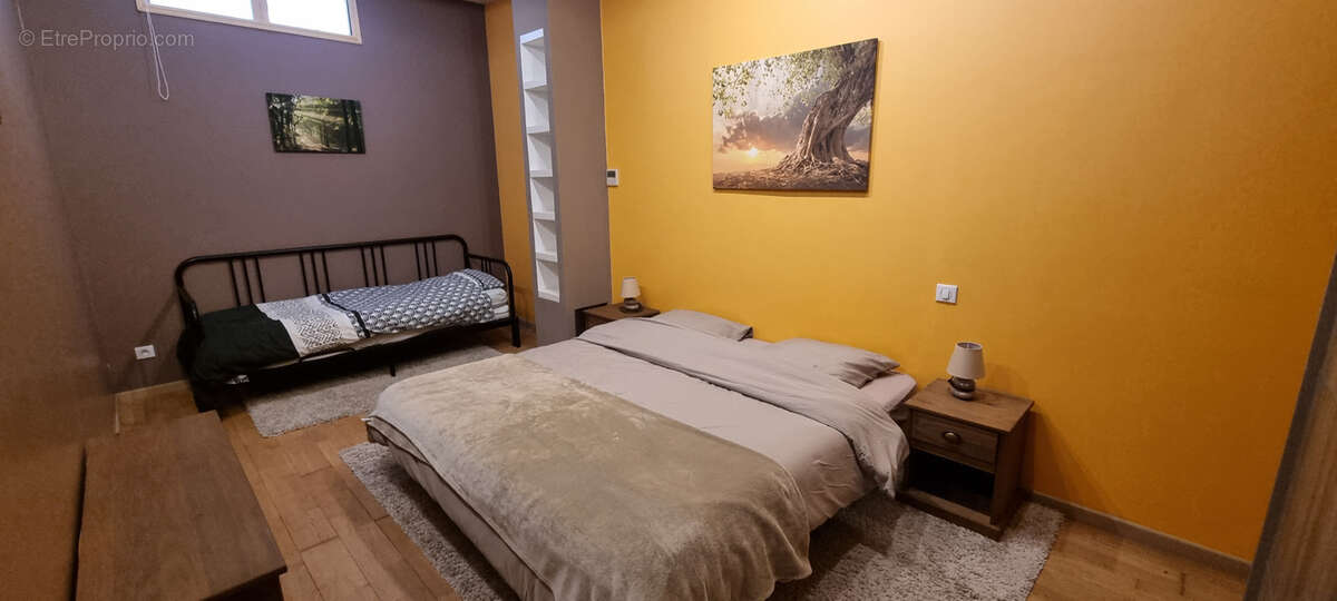 Maison à ENTRAYGUES-SUR-TRUYERE