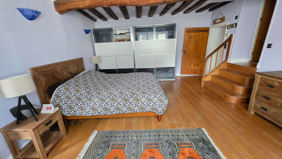 Longère rénovée de 175 m²  avec dépendances  - 887 m² - photo 14