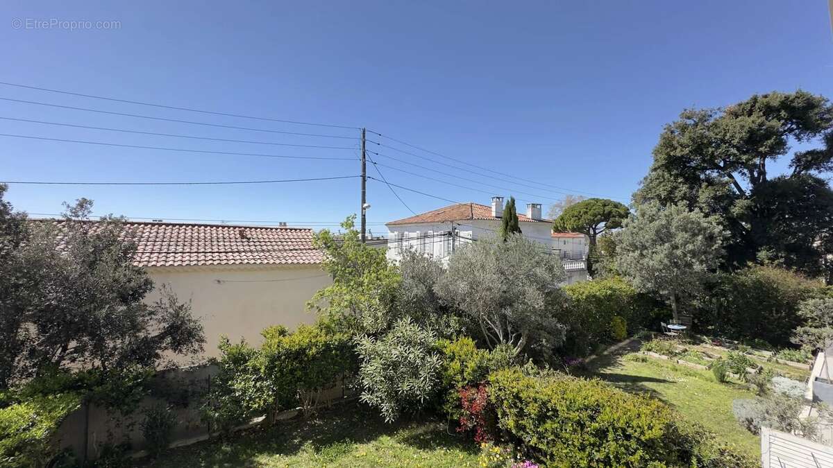 Appartement à MARSEILLE-8E