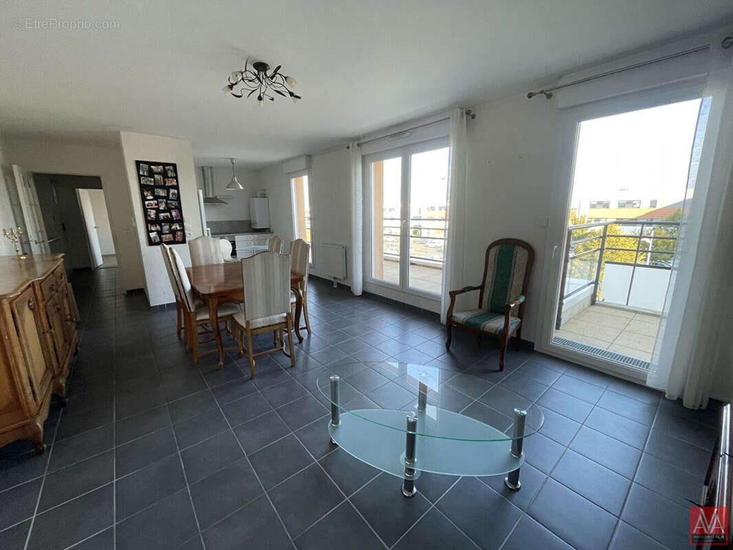 Appartement à FLEURY-SUR-ORNE