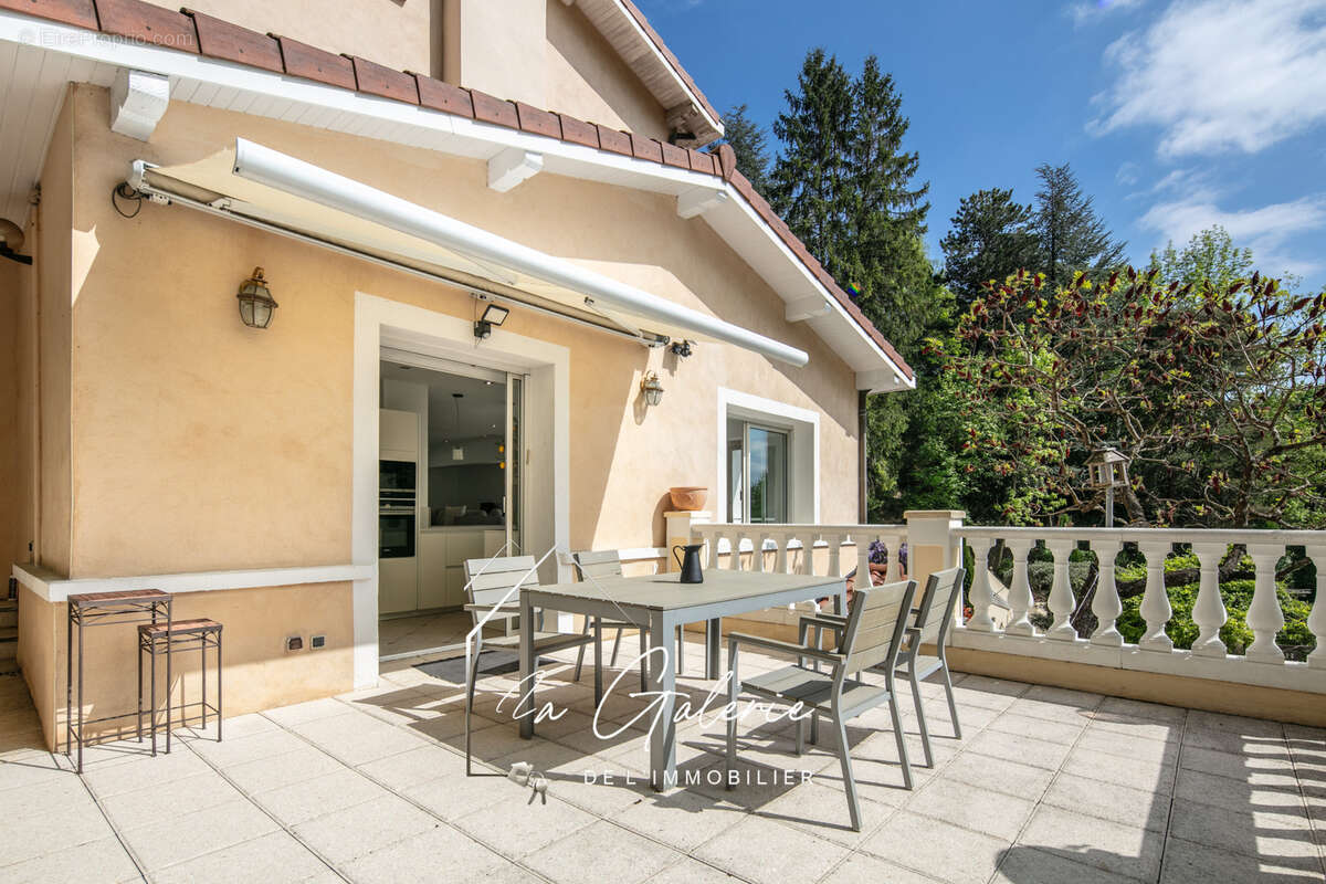 Maison à CORENC