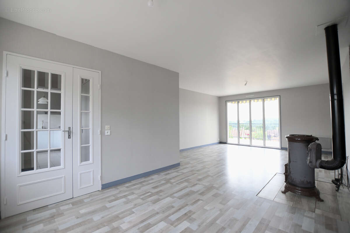 Maison à SAINT-ANDRE-EN-MORVAN