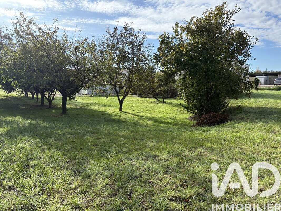 Photo 2 - Terrain à SAINT-AGNANT