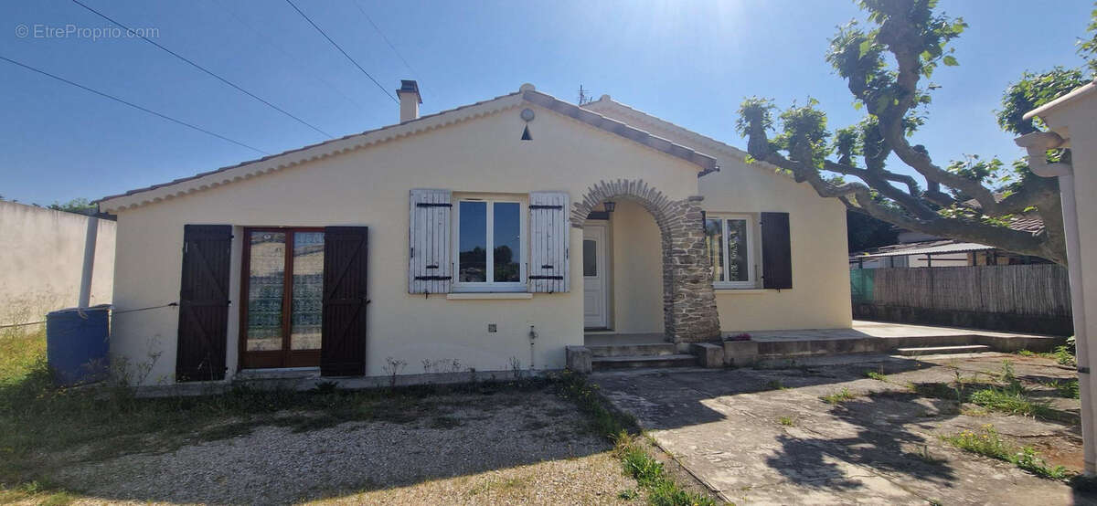 Maison à BOLLENE