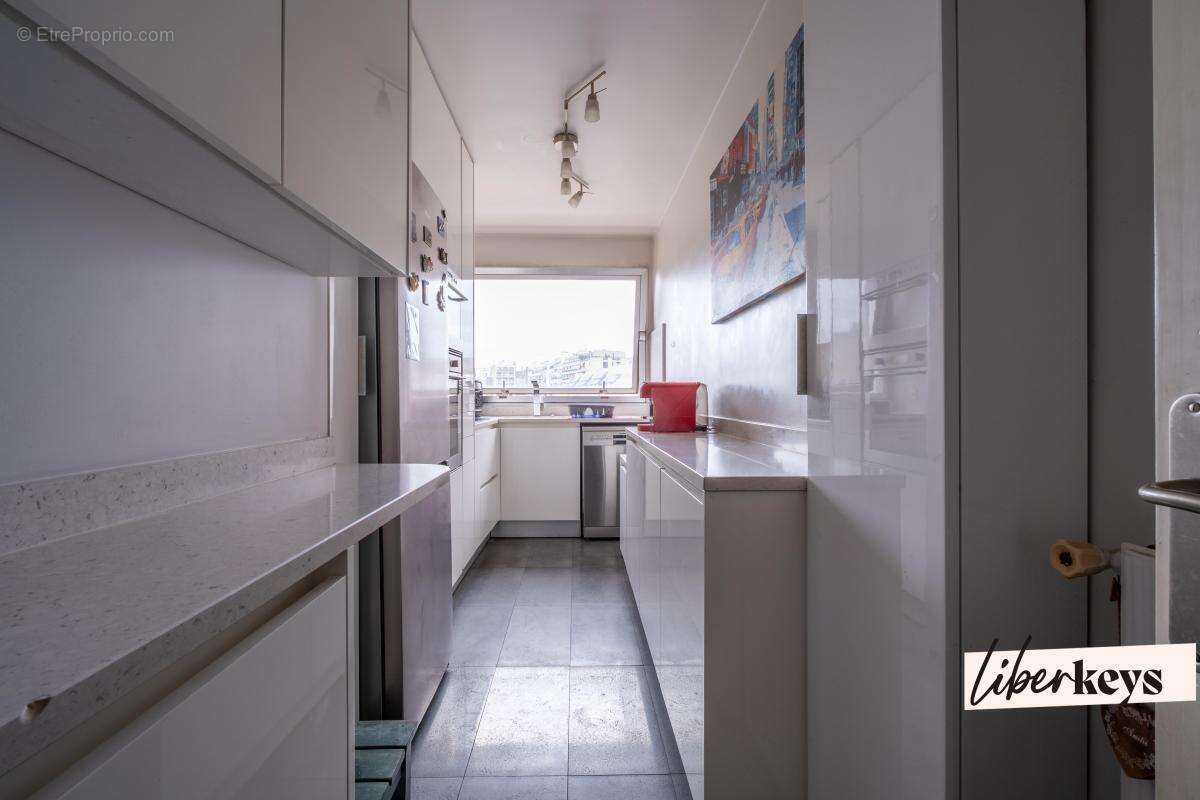 Appartement à PARIS-15E