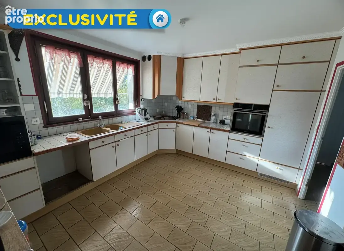 EXCLUSIVITE ! Maison d'architecte d'environ 186 m2 proche des bords de Loire ! - photo 5