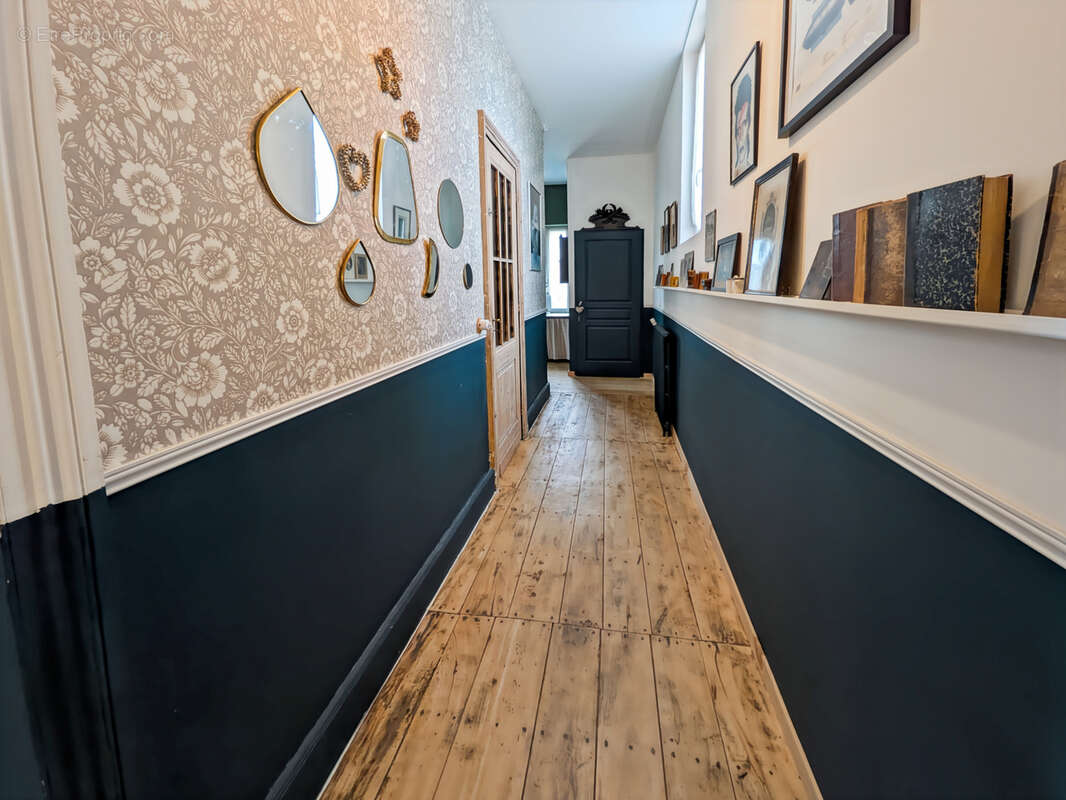 Maison à SAINT-SULPICE-ET-CAMEYRAC