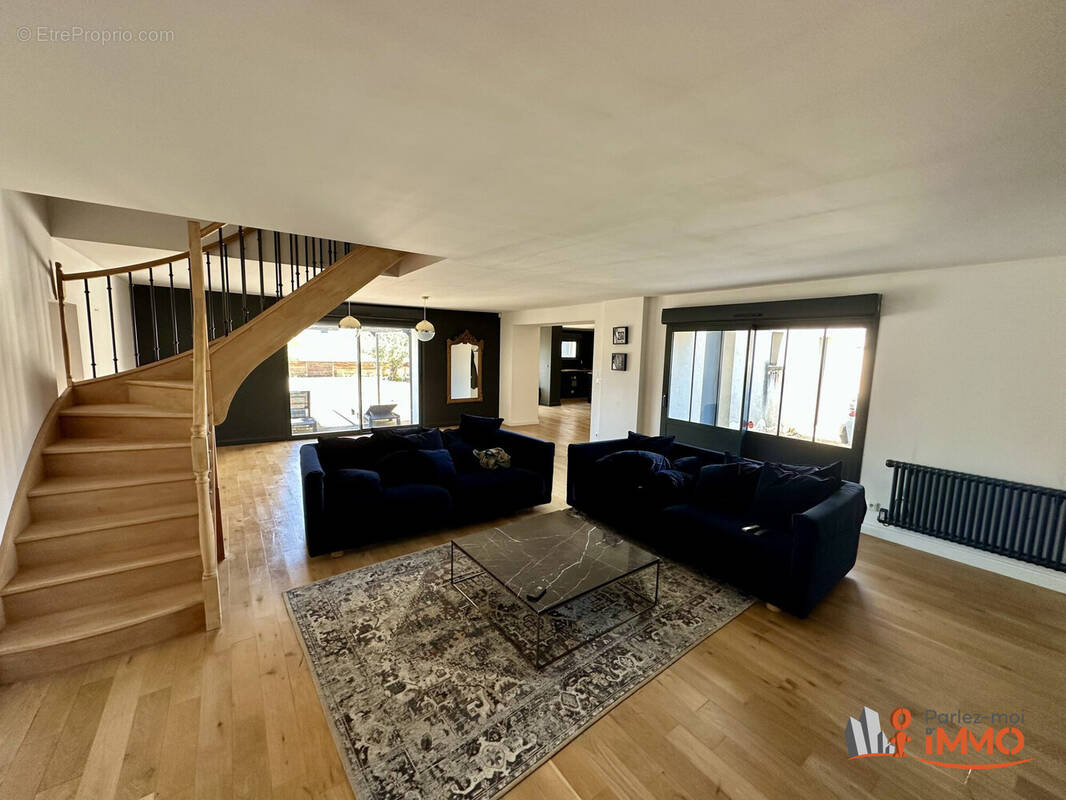 Maison à SAINT-DENIS-EN-BUGEY