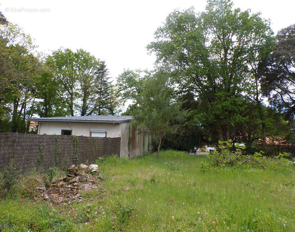 Terrain à LA PLAINE-SUR-MER