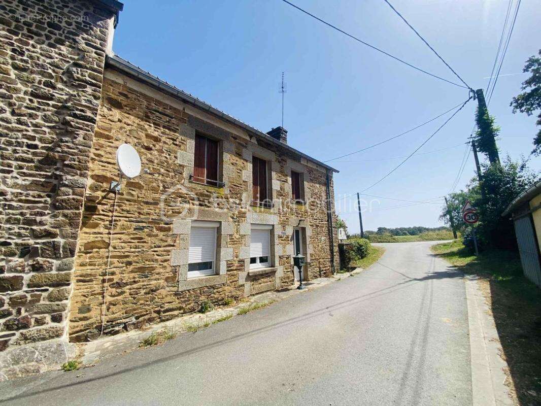 Maison à GUILLIERS